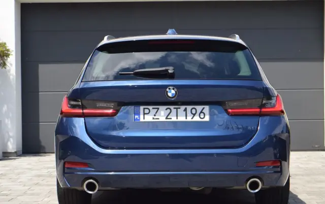 BMW Seria 3 320d xDrive Luxury Line sport