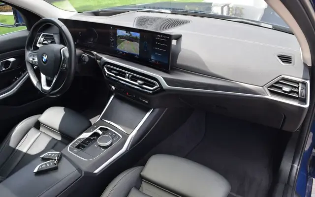 BMW Seria 3 320d xDrive Luxury Line sport