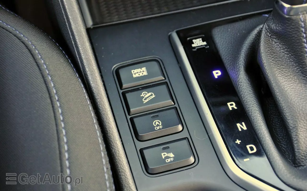 HYUNDAI Tucson Blue 1.7 CRDi 2WD DCT Premium