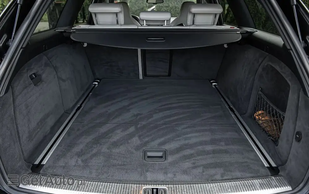 AUDI RS6 Ver-5-0-tfsi-quattro-tiptr