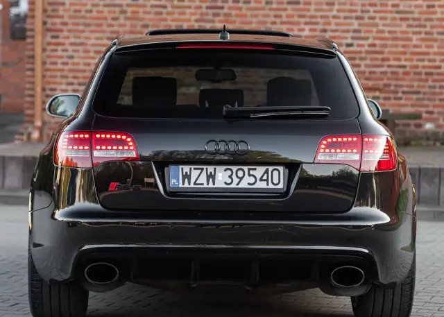 AUDI RS6 Ver-5-0-tfsi-quattro-tiptr