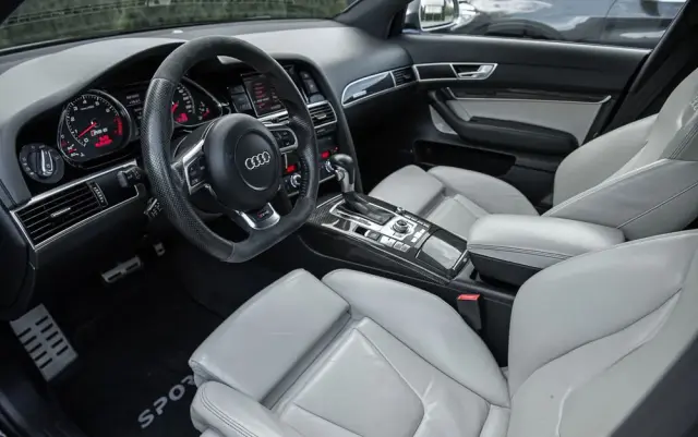 AUDI RS6 Ver-5-0-tfsi-quattro-tiptr