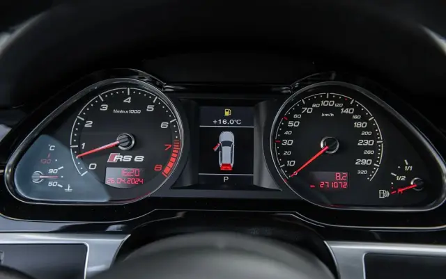 AUDI RS6 Ver-5-0-tfsi-quattro-tiptr