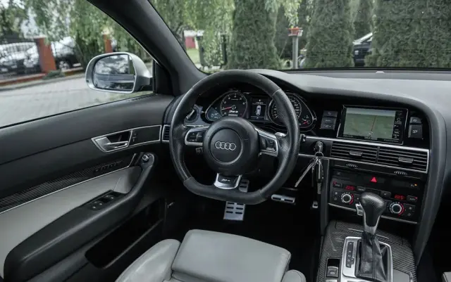 AUDI RS6 Ver-5-0-tfsi-quattro-tiptr