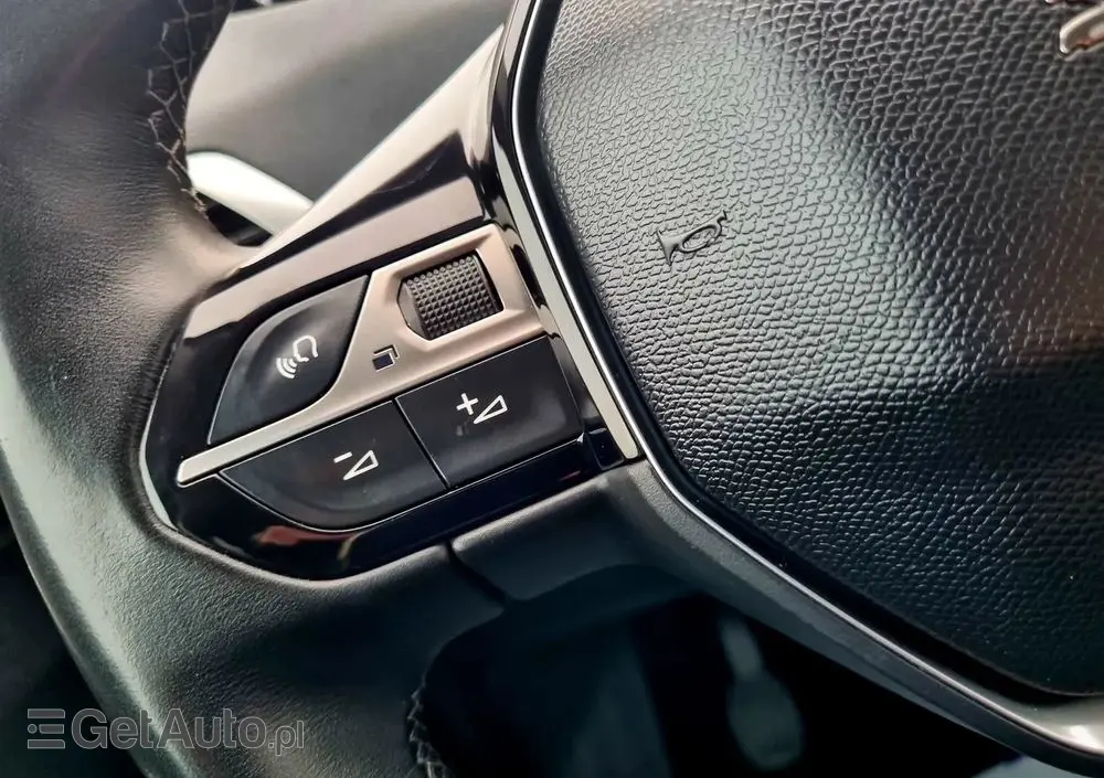 PEUGEOT 3008 1.2 PureTech Allure S&S