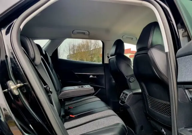 PEUGEOT 3008 1.2 PureTech Allure S&S