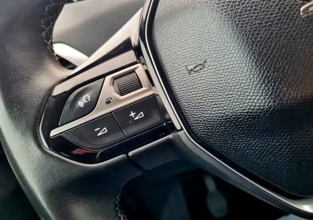 PEUGEOT 3008 1.2 PureTech Allure S&S