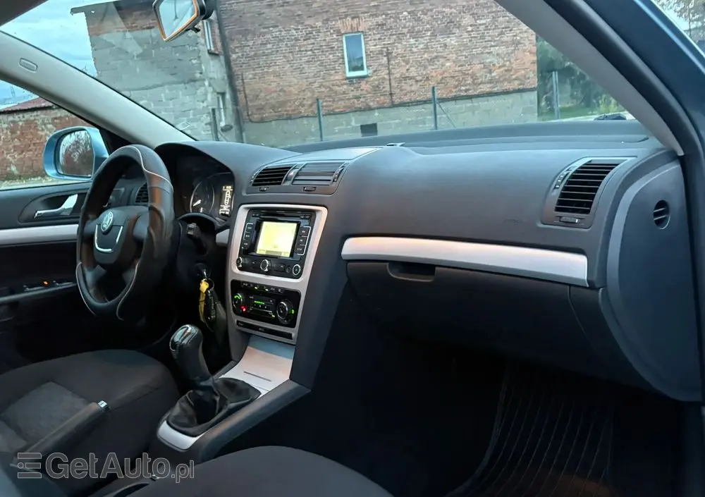 SKODA Octavia Combi 1.4 TSI Ambiente Green tec