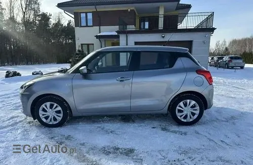 SUZUKI Swift 