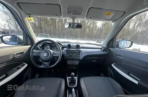 SUZUKI Swift 