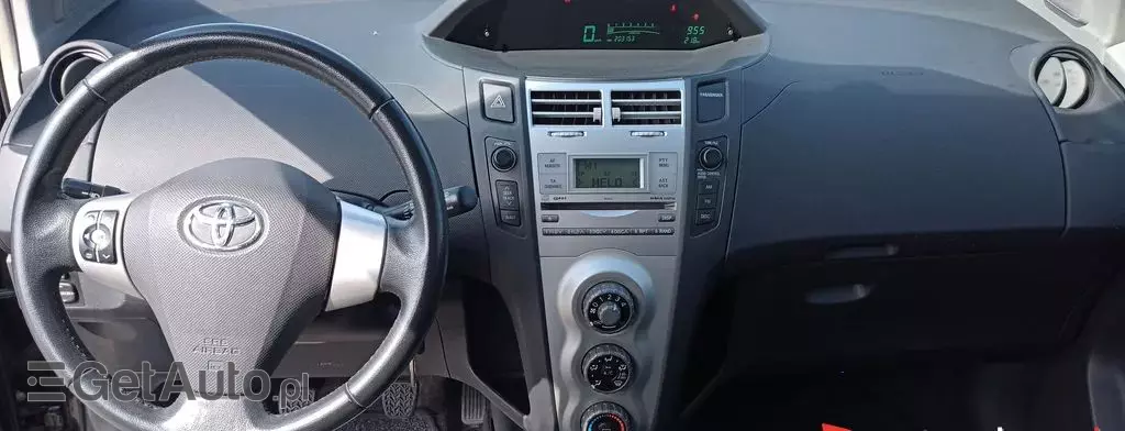 TOYOTA Yaris 1.3 i VVT-i (87 KM)