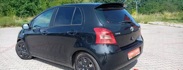 TOYOTA Yaris 1.3 i VVT-i (87 KM)