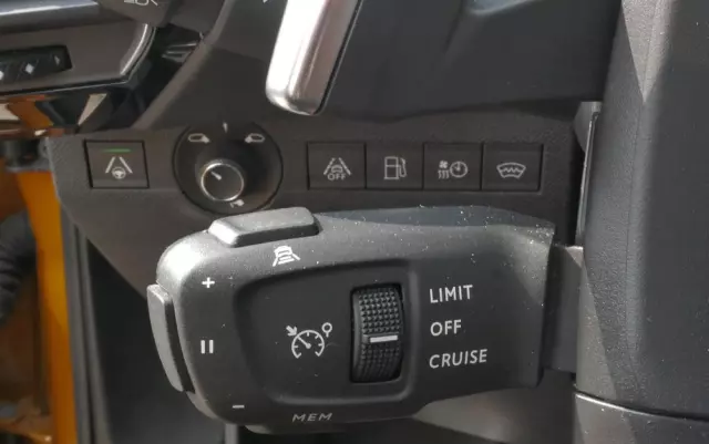 DS AUTOMOBILES DS 7 Crossback 1.6 E-Tense Opera