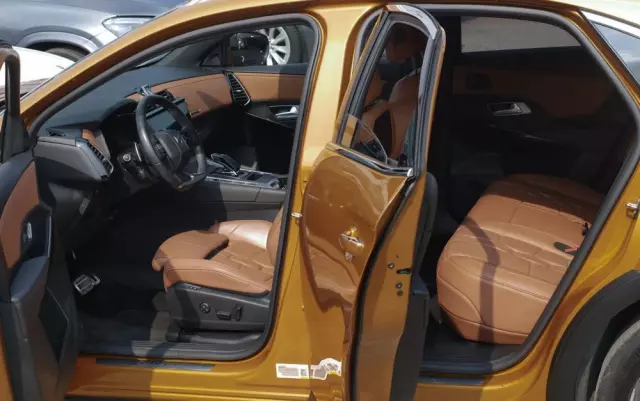 DS AUTOMOBILES DS 7 Crossback 1.6 E-Tense Opera