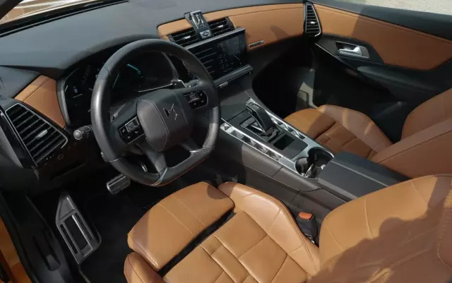 DS AUTOMOBILES DS 7 Crossback 1.6 E-Tense Opera