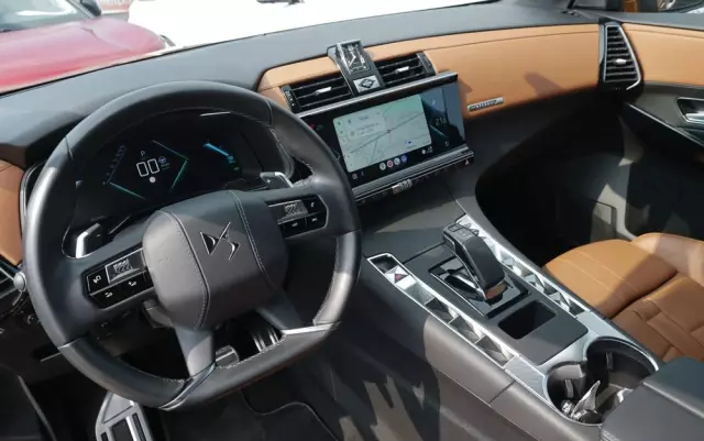 DS AUTOMOBILES DS 7 Crossback 1.6 E-Tense Opera