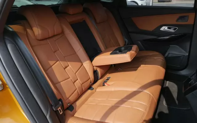 DS AUTOMOBILES DS 7 Crossback 1.6 E-Tense Opera