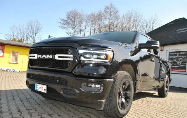 RAM 1500 Crew Cab Longbed Laramie