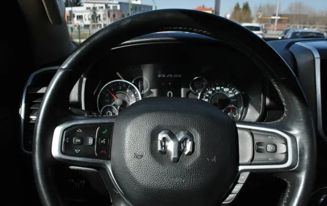 RAM 1500 Crew Cab Longbed Laramie