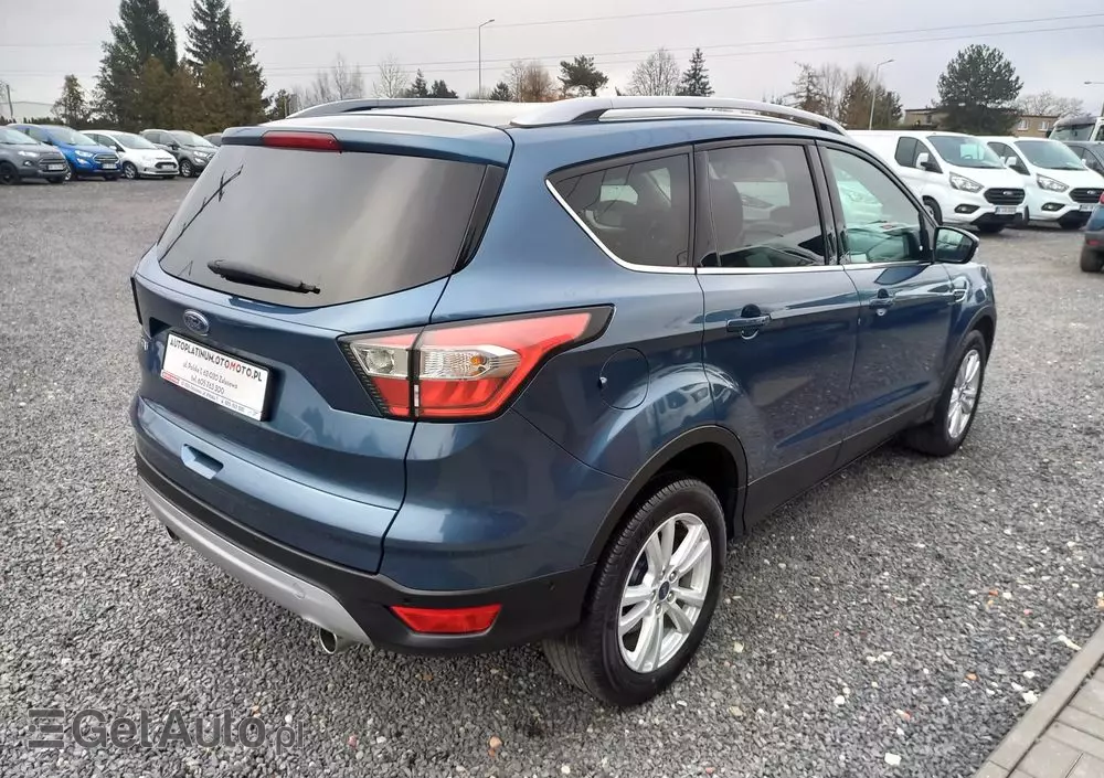 FORD Kuga 2.0 TDCi 2x4 Titanium