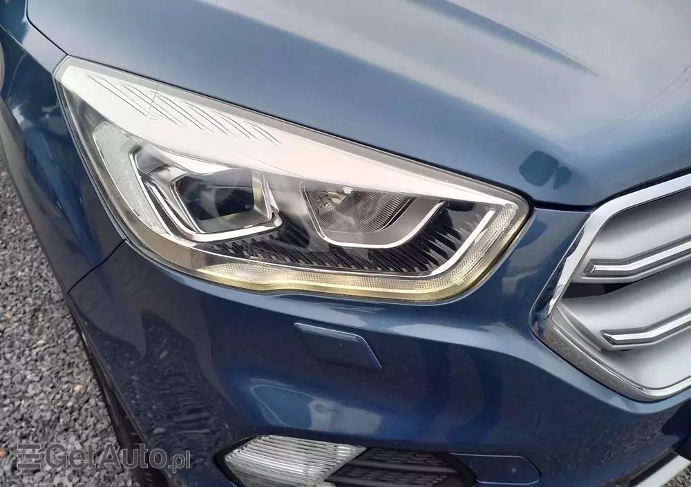 FORD Kuga 2.0 TDCi 2x4 Titanium