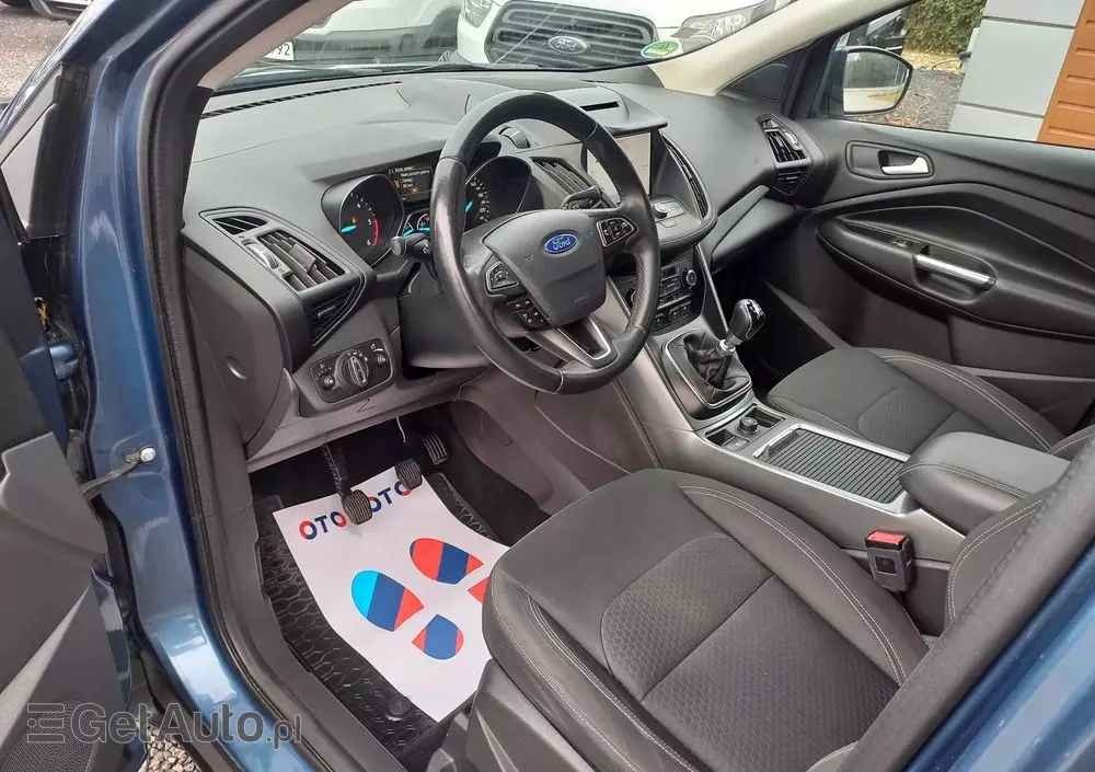 FORD Kuga 2.0 TDCi 2x4 Titanium