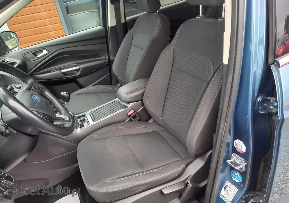 FORD Kuga 2.0 TDCi 2x4 Titanium