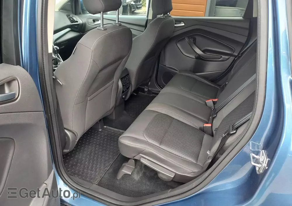 FORD Kuga 2.0 TDCi 2x4 Titanium