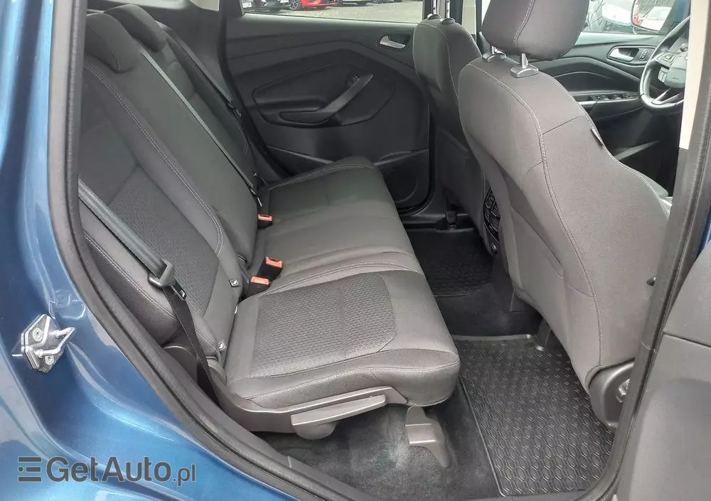 FORD Kuga 2.0 TDCi 2x4 Titanium