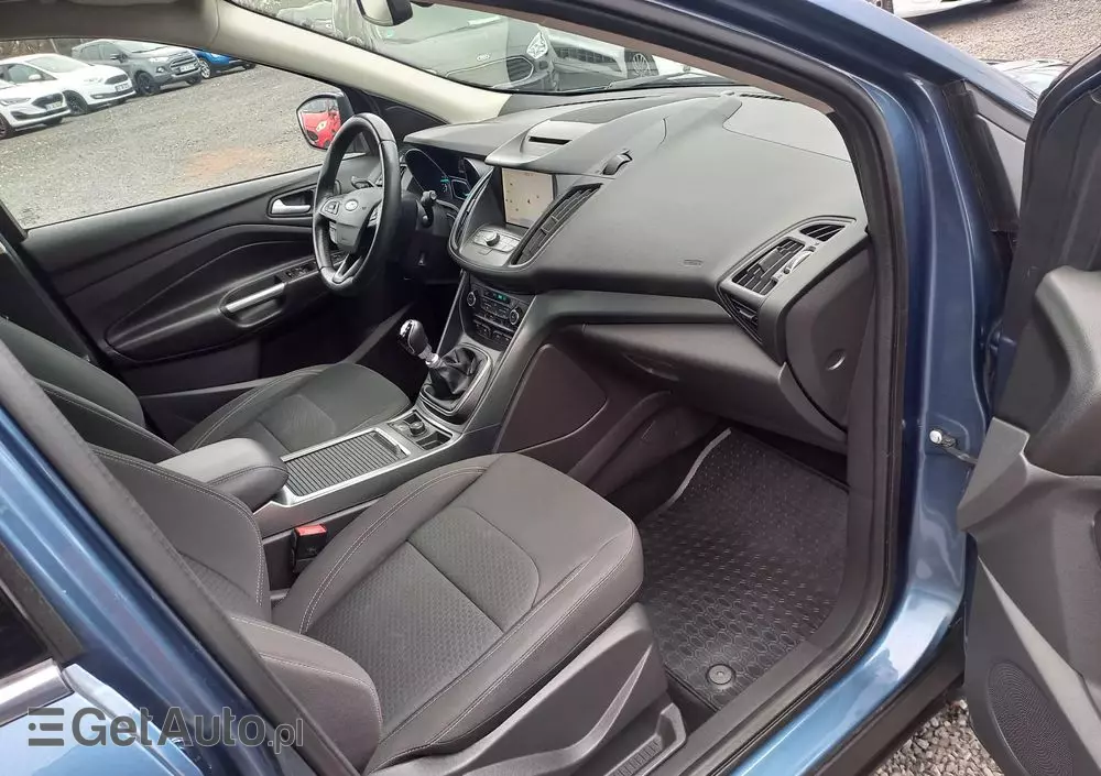 FORD Kuga 2.0 TDCi 2x4 Titanium