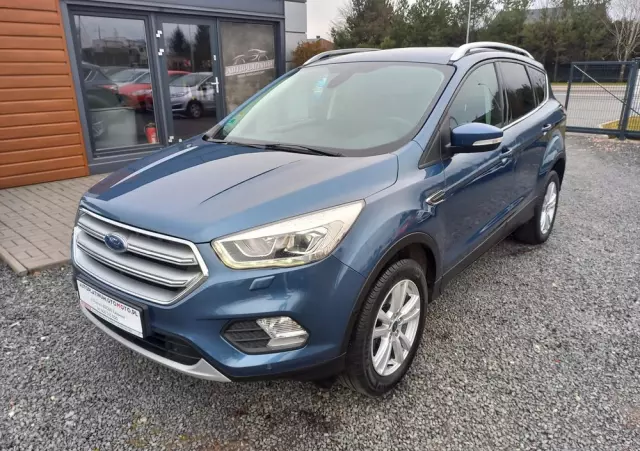 FORD Kuga 2.0 TDCi 2x4 Titanium