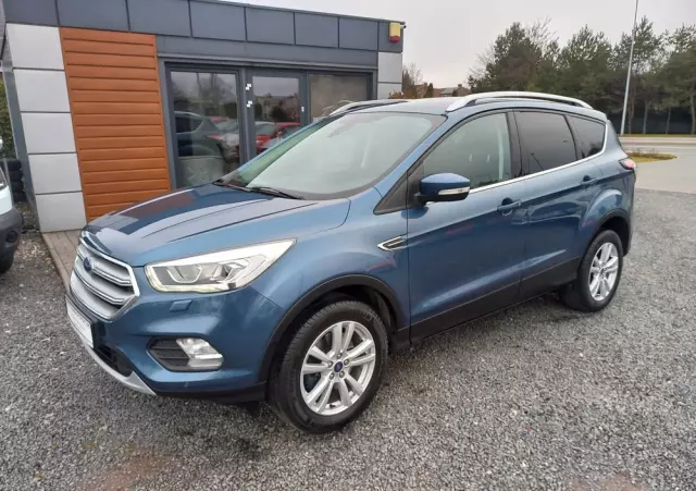 FORD Kuga 2.0 TDCi 2x4 Titanium