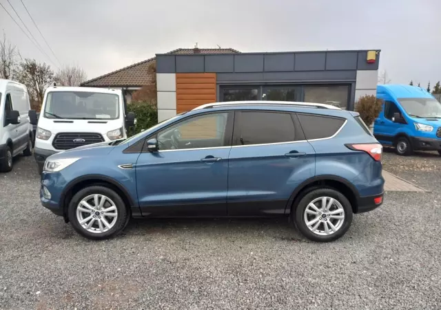 FORD Kuga 2.0 TDCi 2x4 Titanium
