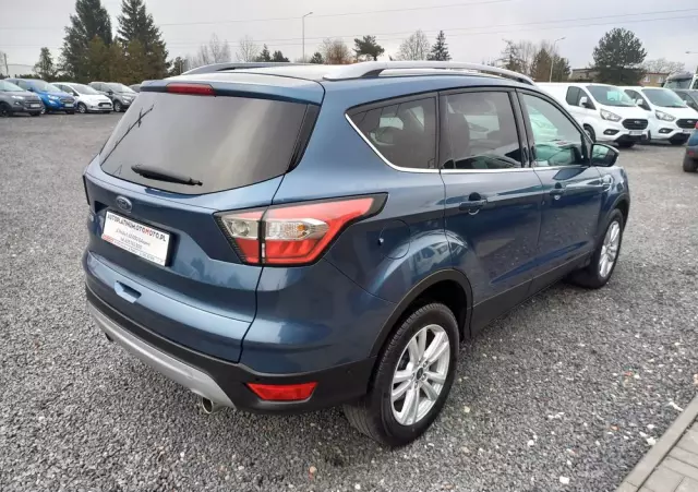FORD Kuga 2.0 TDCi 2x4 Titanium