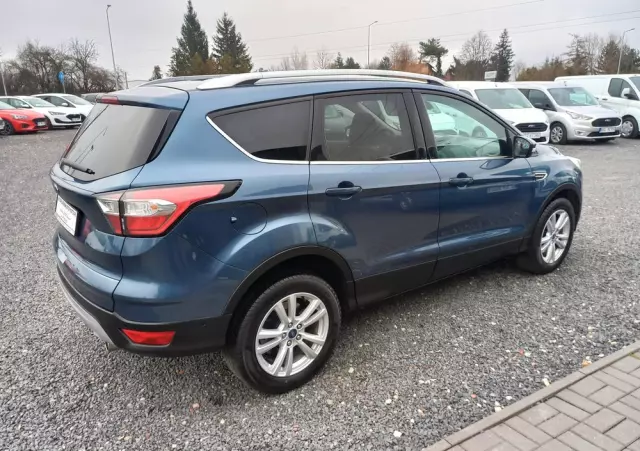 FORD Kuga 2.0 TDCi 2x4 Titanium