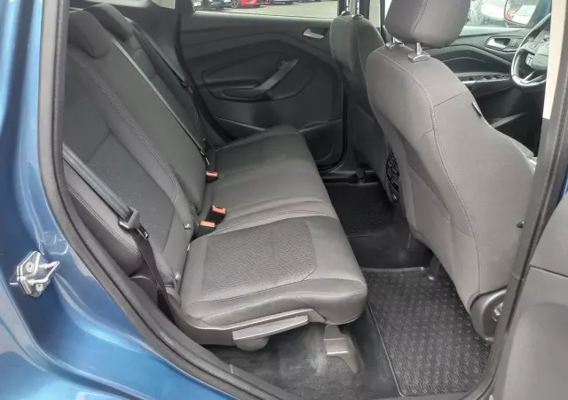 FORD Kuga 2.0 TDCi 2x4 Titanium