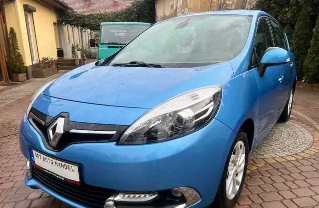 RENAULT Scenic 