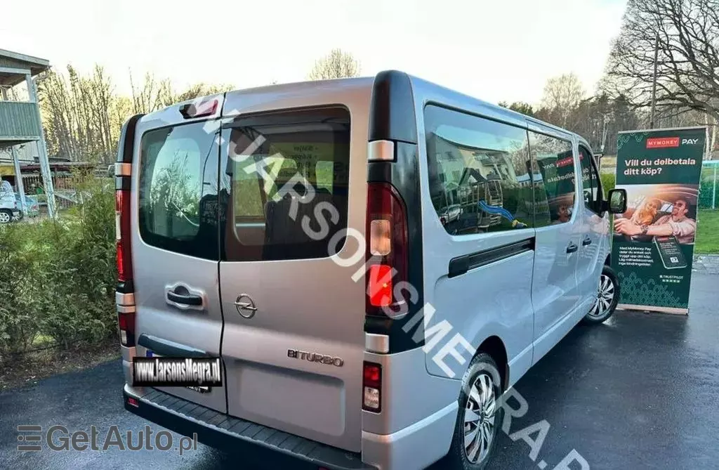 OPEL Vivaro 