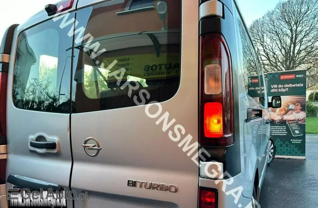 OPEL Vivaro 