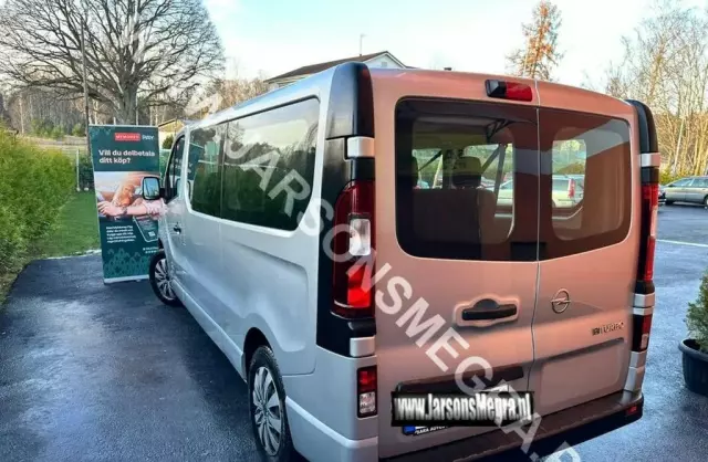 OPEL Vivaro 