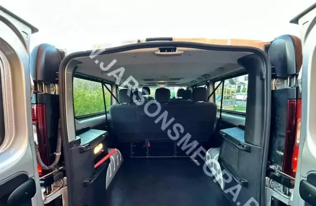 OPEL Vivaro 