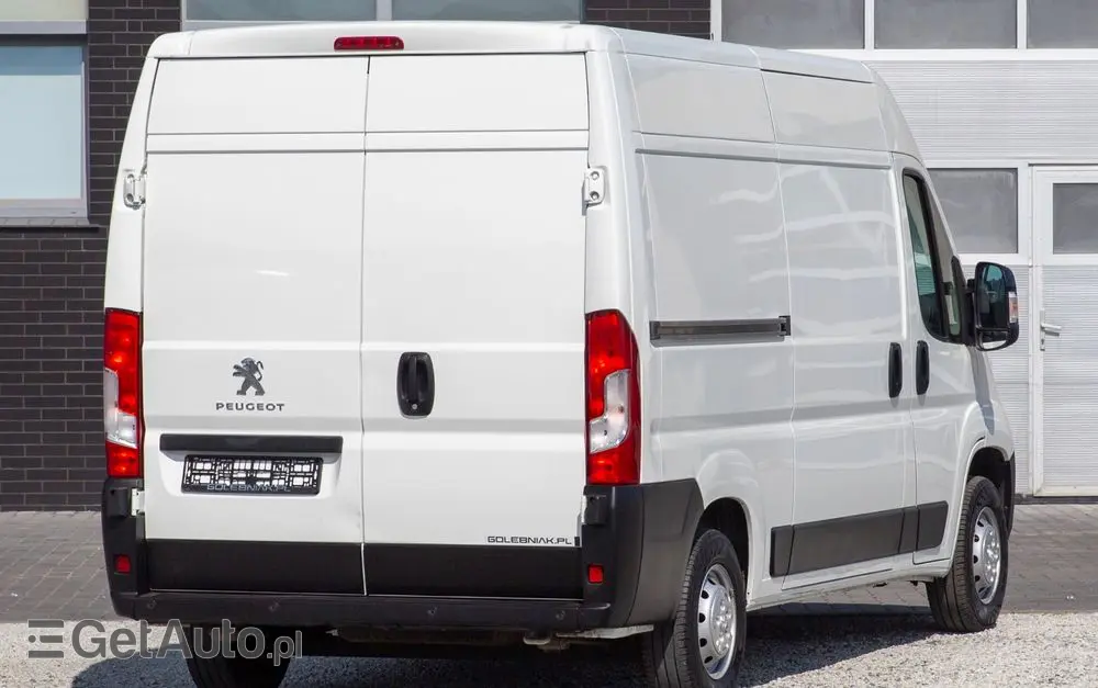 PEUGEOT Boxer L2H2 ŚREDNI 2.2 BlueHDI *PREMIUM* 