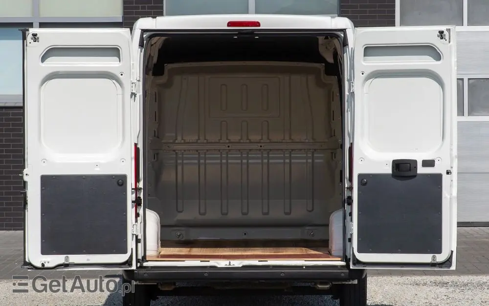 PEUGEOT Boxer L2H2 ŚREDNI 2.2 BlueHDI *PREMIUM* 