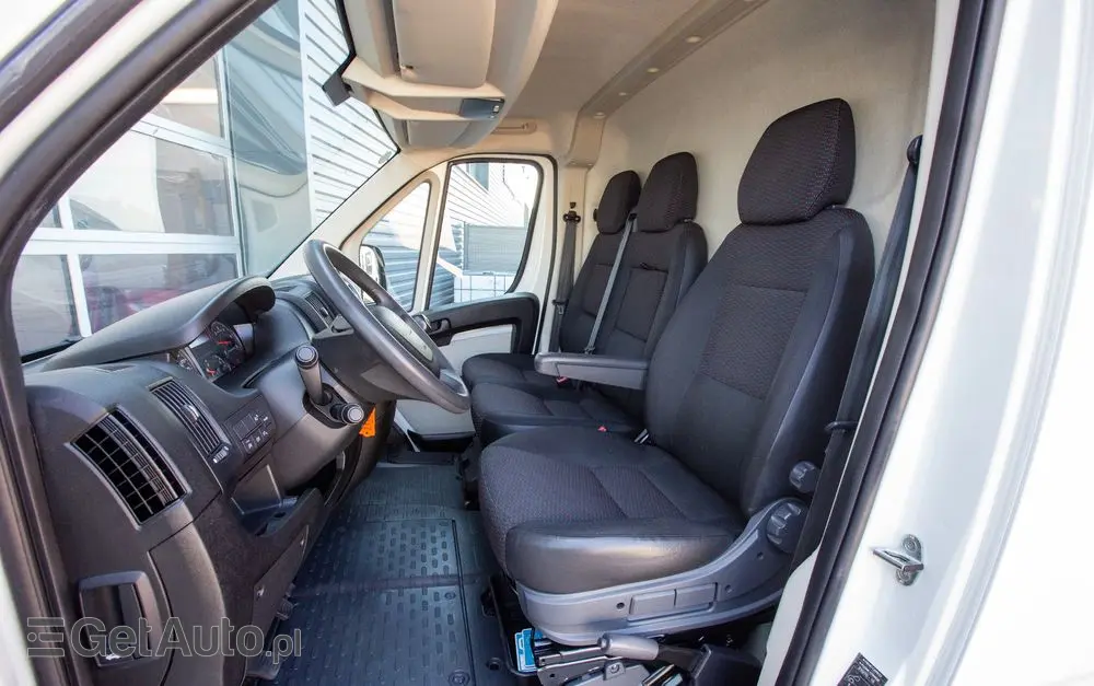 PEUGEOT Boxer L2H2 ŚREDNI 2.2 BlueHDI *PREMIUM* 