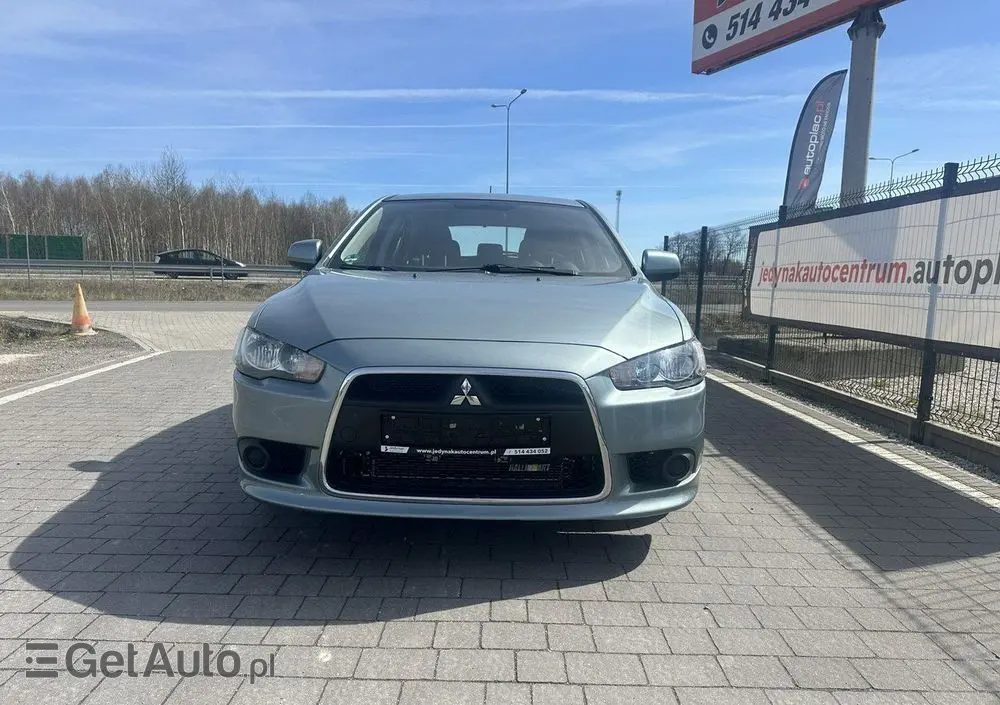 MITSUBISHI Lancer 