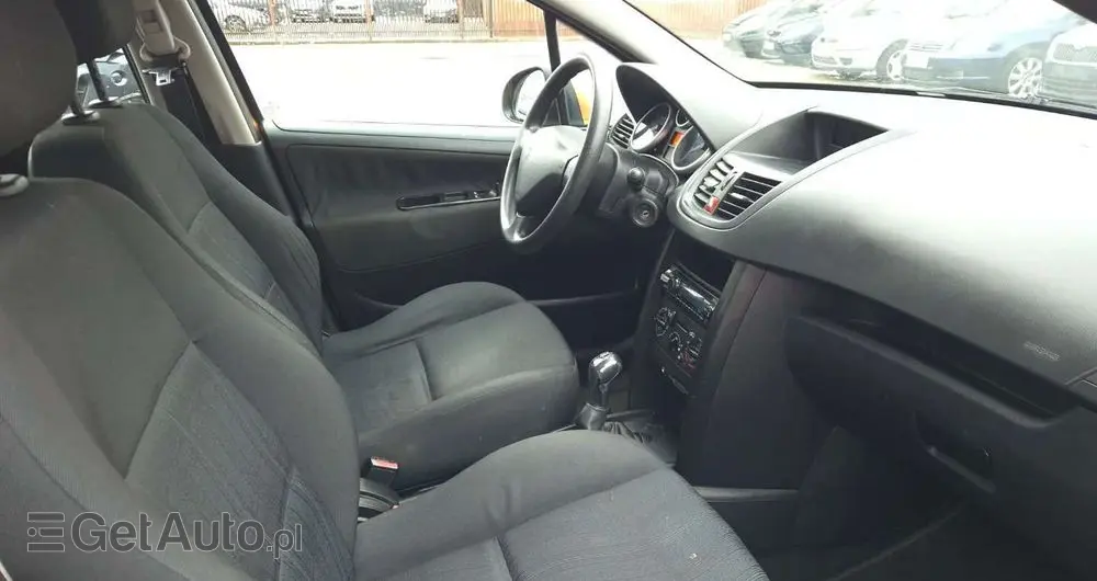 PEUGEOT 207 