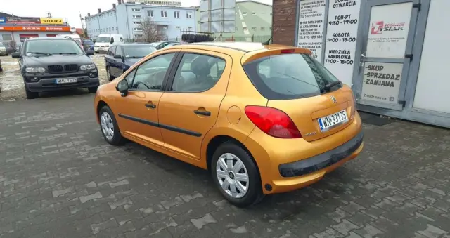 PEUGEOT 207 