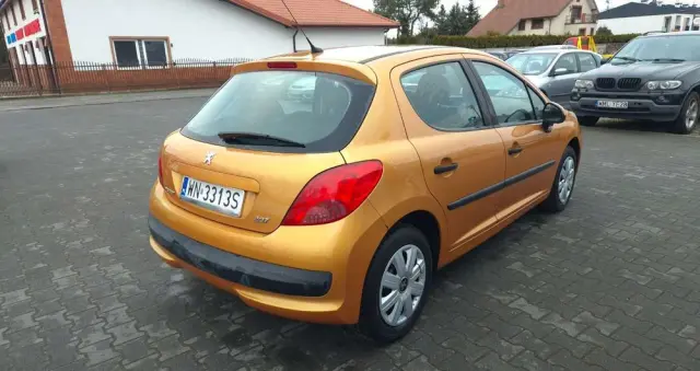 PEUGEOT 207 