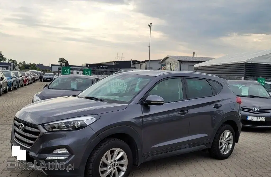 HYUNDAI Tucson 
