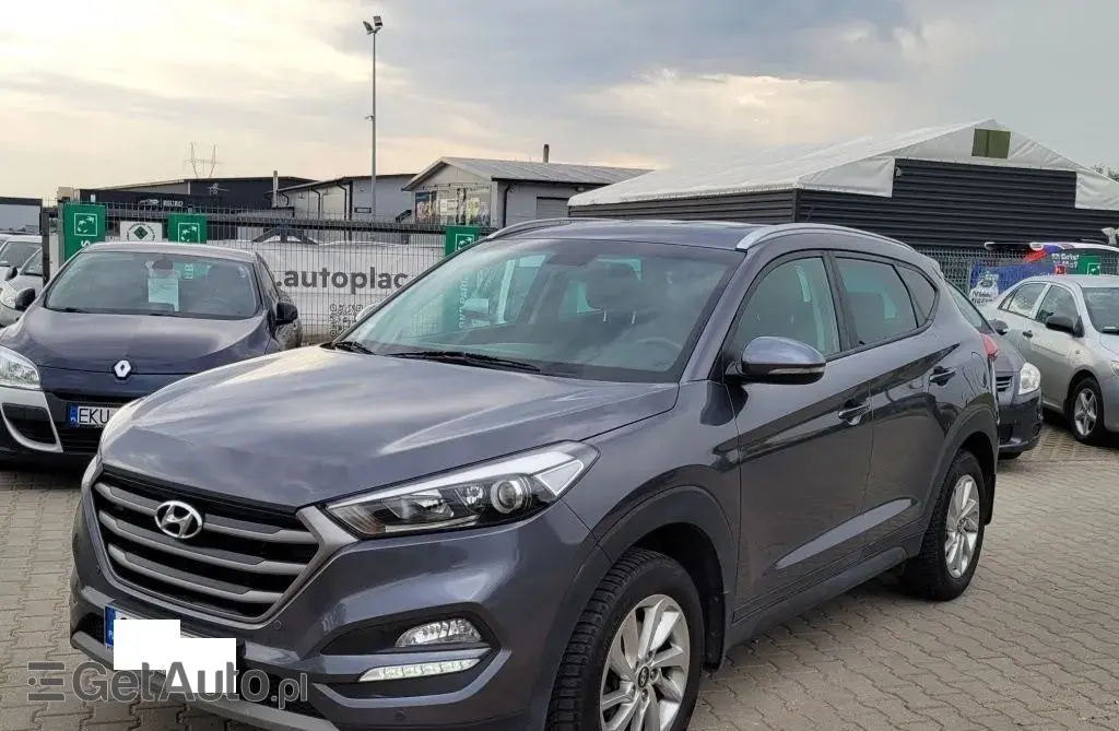 HYUNDAI Tucson 